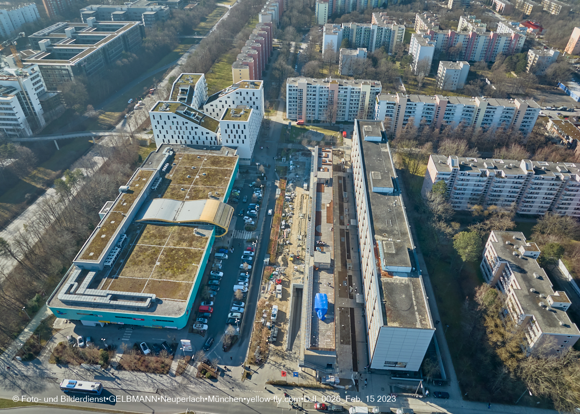 15.02.2023 - Plettzentrum mit Montessori Schule in Neuperlach